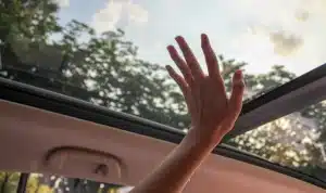 sunroof-vs-moonroof